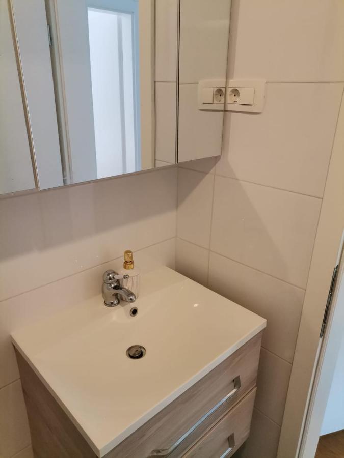 Апартаменти Apartman Rita Макарська Екстер'єр фото